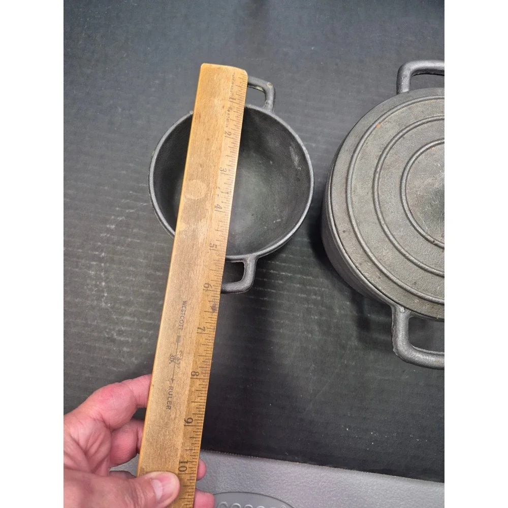 Vintage Miniature Cast Iron Cauldron Pots with 1 Lid LE Logo 3 Footed Set of 2